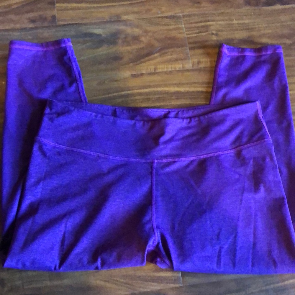 Purple fabletics leggings